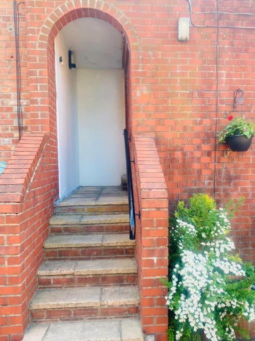 City Centre Riverside Apartment Winchester Exterior foto